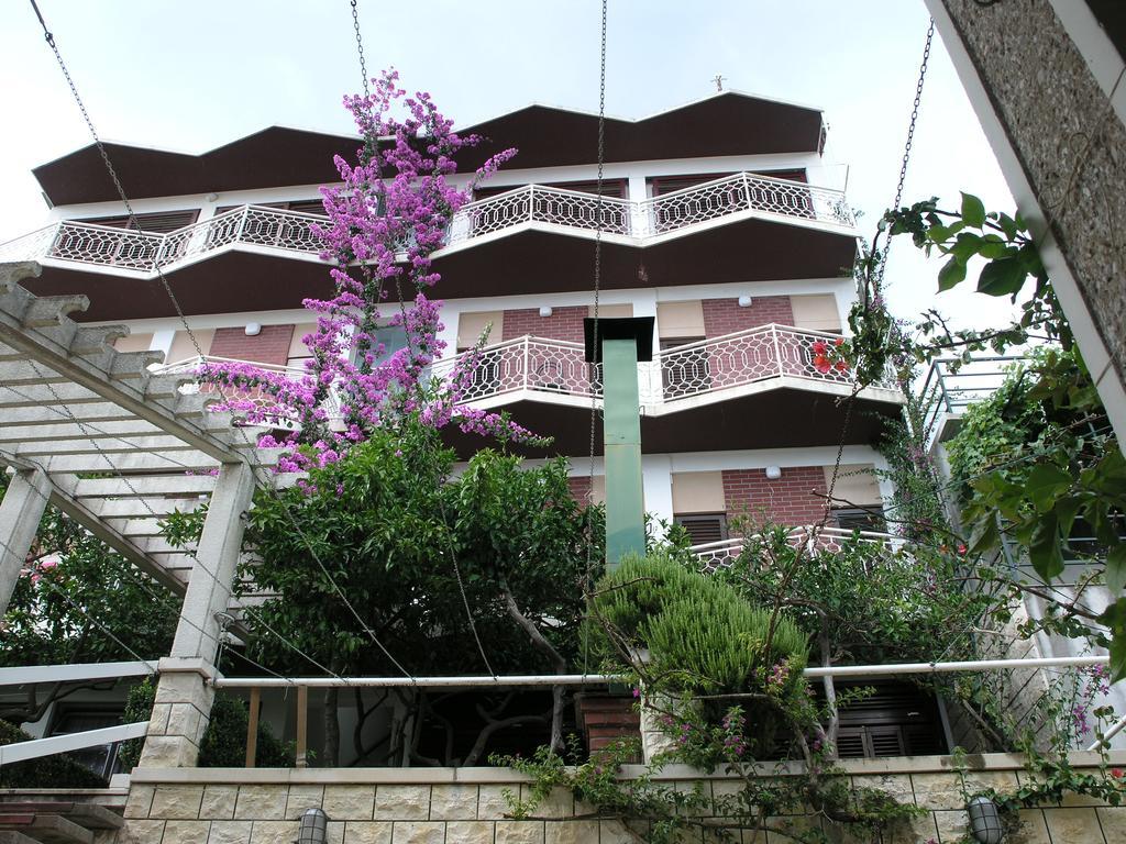 Apartments Dobrila بودغورا المظهر الخارجي الصورة